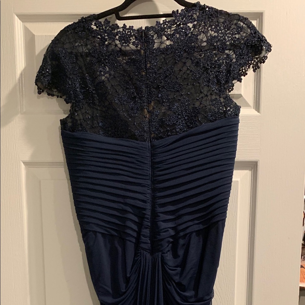 Tadashi navy gown size small, can fit 4/6/8